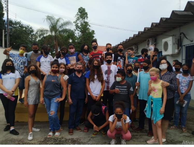 Escritor Zacarias Martins participa de roda de conversa na Escola Estadual Vila Guaracy