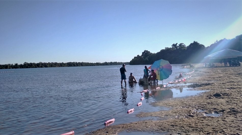 Rápida intervenção dos bombeiros militares evita afogamento fatal de duas crianças na Praia do Croá