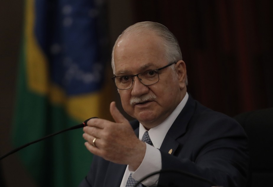 Em reunião com advogados bolsonaristas, Fachin diz que ‘pseudoafirmações de fraude’ não comprometerão eficácia das eleições