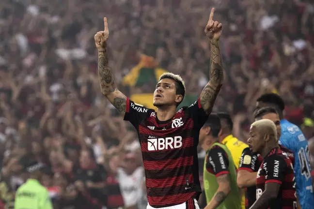 Flamengo sofre no fim, garante vitória nos pênaltis e se sagra tetra da Copa do Brasil