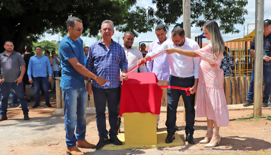 Com recursos do Governo do Tocantins, Praça de Paranã é revitalizada e entregue à população