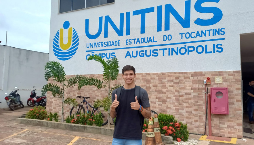 Jovem Apinajé é o primeiro de sua etnia a cursar Medicina na Unitins