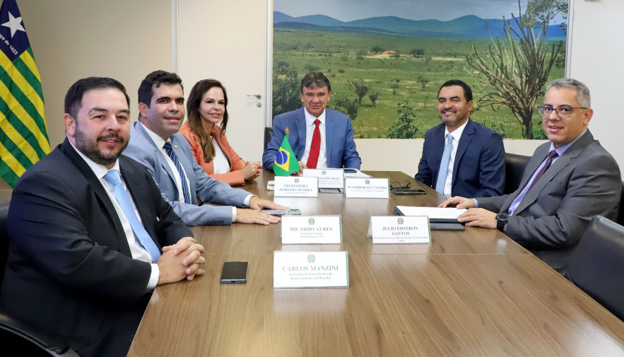 Governador Wanderlei Barbosa firma parceria com o Ministério de Desenvolvimento Social para capacitação profissional de jovens tocantinenses