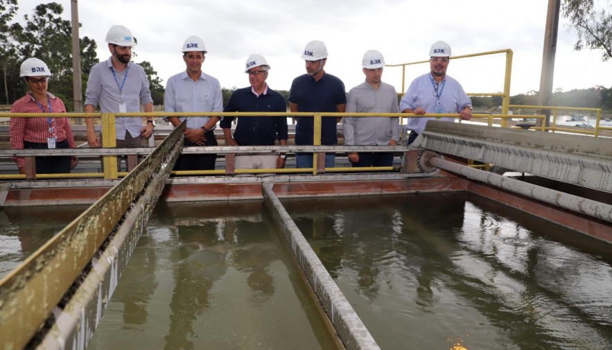 Ação integrada de órgãos ambientais realiza visita técnica à estação de tratamento da BRK