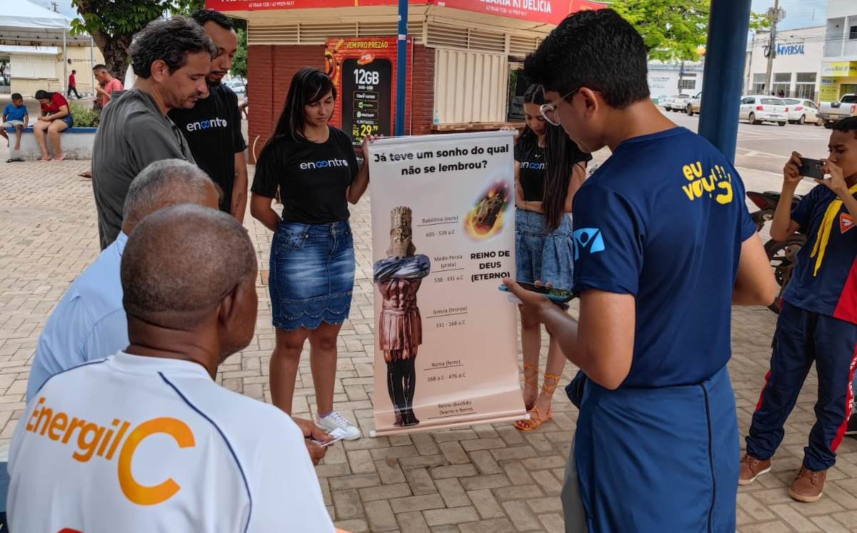 Jovens adventistas doam sangue em Porto Nacional