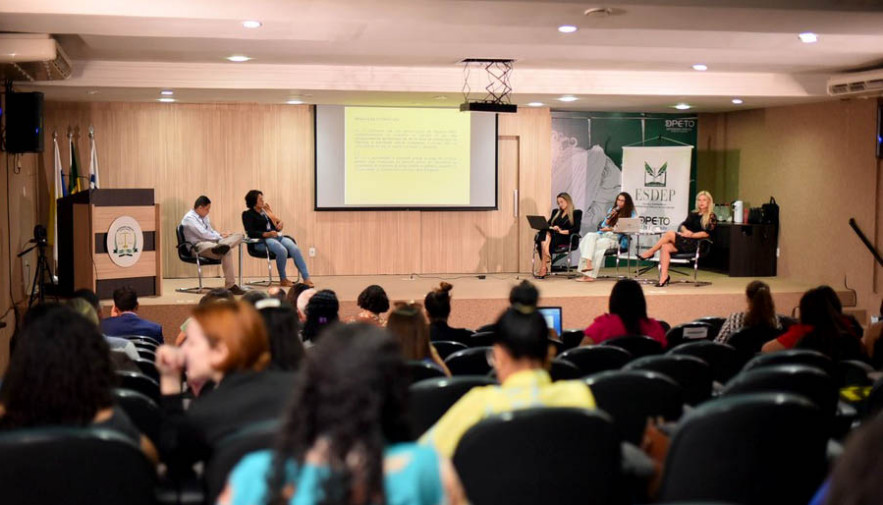 Rede de Atenção Psicossocial da SES-TO é apresentada em evento sobre Saúde Mental e Política Antimanicomial