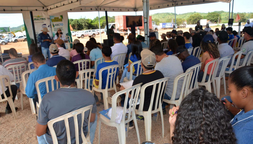 Ruraltins encerra participação na Agrosudeste com Dia de Campo sobre pecuária e grande cavalgada