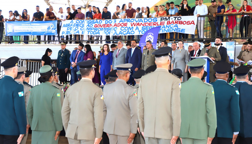 Governador Wanderlei Barbosa concede mais de 600 promoções à PMTO durante Solenidade Tiradentes