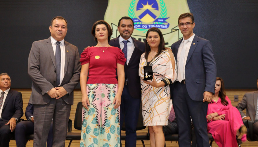 Policiais civis recebem medalhas de mérito e bravura durante solenidade em homenagem ao Dia da Polícia Civil