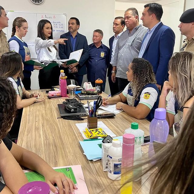 Em Brasília, Wanderlei conhece sede da Associação Nacional de Equoterapia