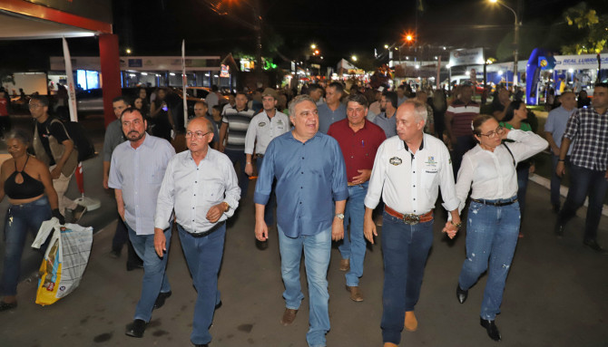 Laurez Moreira destaca potencial do agronegócio no Tocantins durante abertura da Expoara