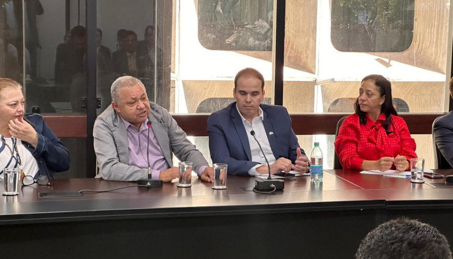 Setas participa de encontro no Ministério do Trabalho e Emprego e no Fórum Nacional de Secretarias do Trabalho, em Brasília