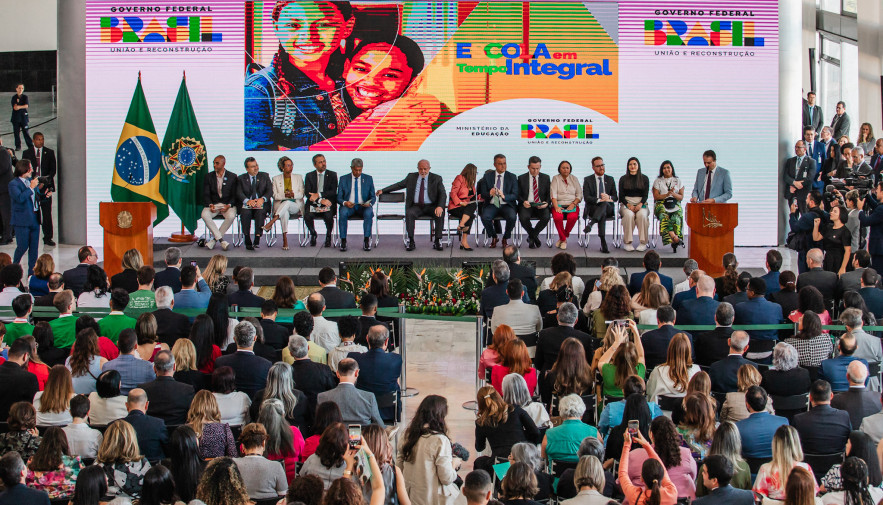 Tocantins vai aderir ao Programa Escola de Tempo Integral e tem como meta chegar a 50% das escolas ofertando o regime