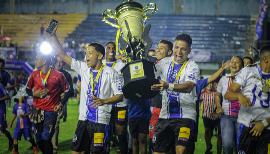 Wanderlei parabeniza o União pela conquista invicta do Campeonato Tocantinense de Futebol
