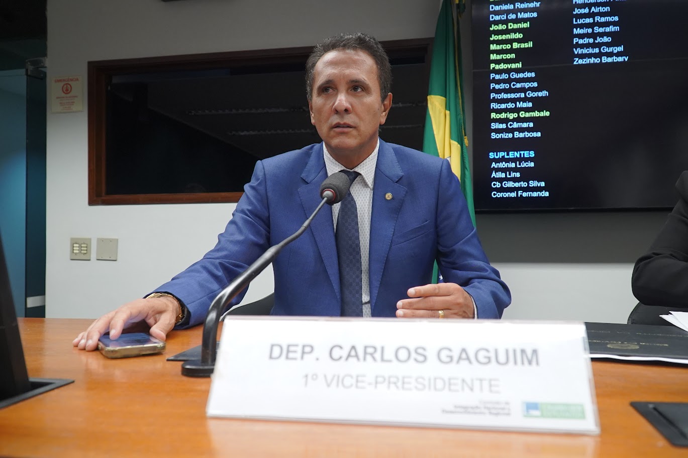 Carlos Gaguim impulsiona a inclusão e o desenvolvimento sustentável com novos projetos de lei